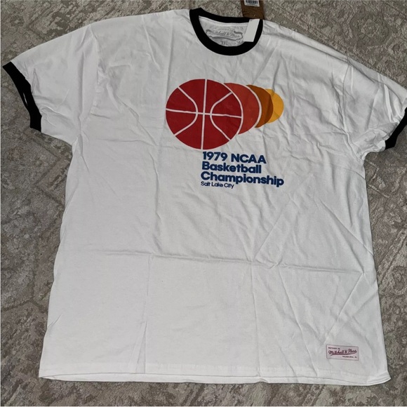 Mitchell & Ness Michigan Spartans Champion Ringer T-Shirt‎ Men's - Picture 1 of 5